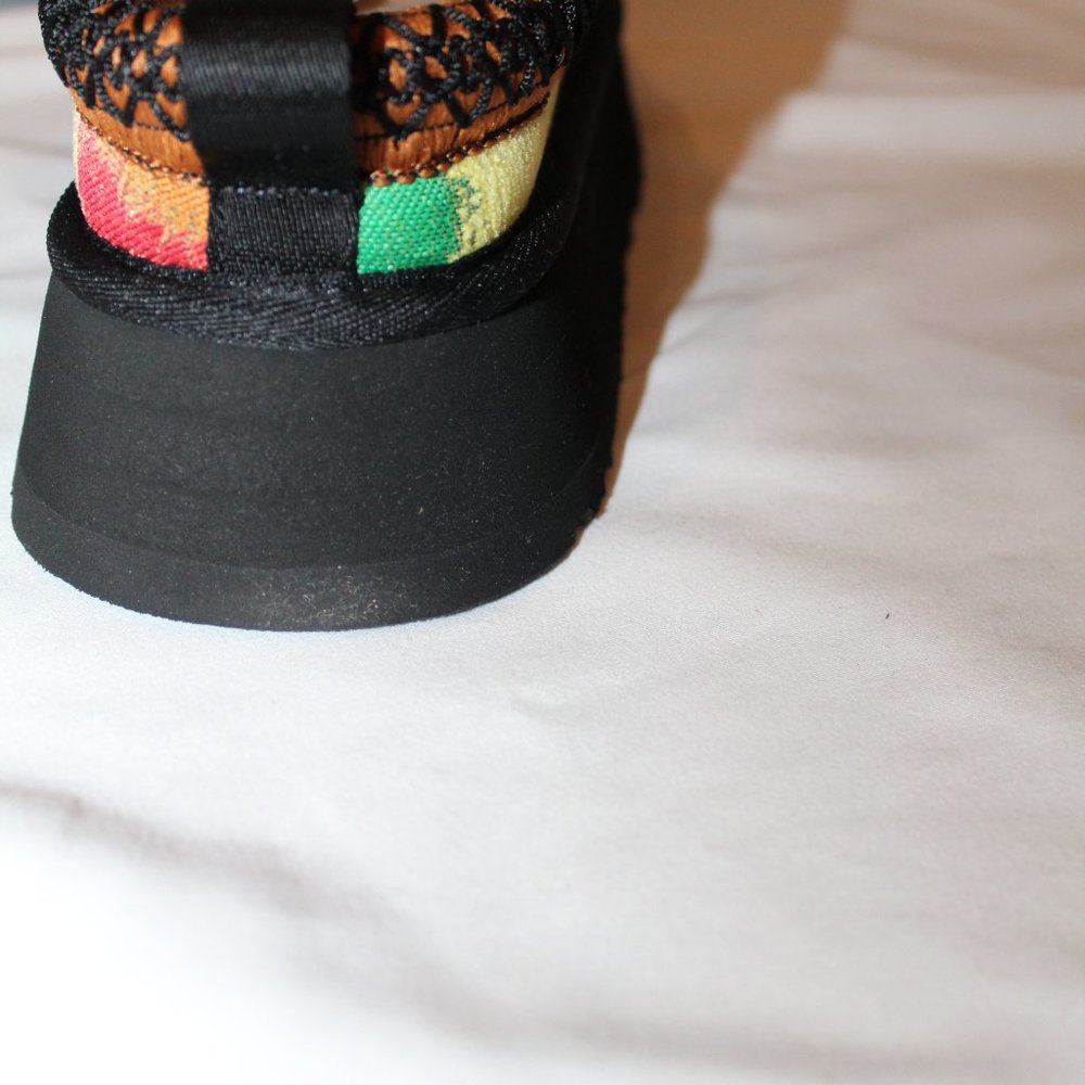 NIB UGG TAZZ PRIDEPOP PLATFORM SHEARLING LINED SLIPPERS - Picture 7 of 8